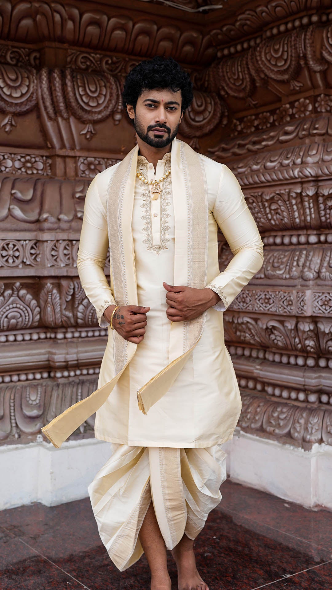 Elegance in Every Thread  प्र�तप्रतन्तु लावण्यं �नबद्धम्
