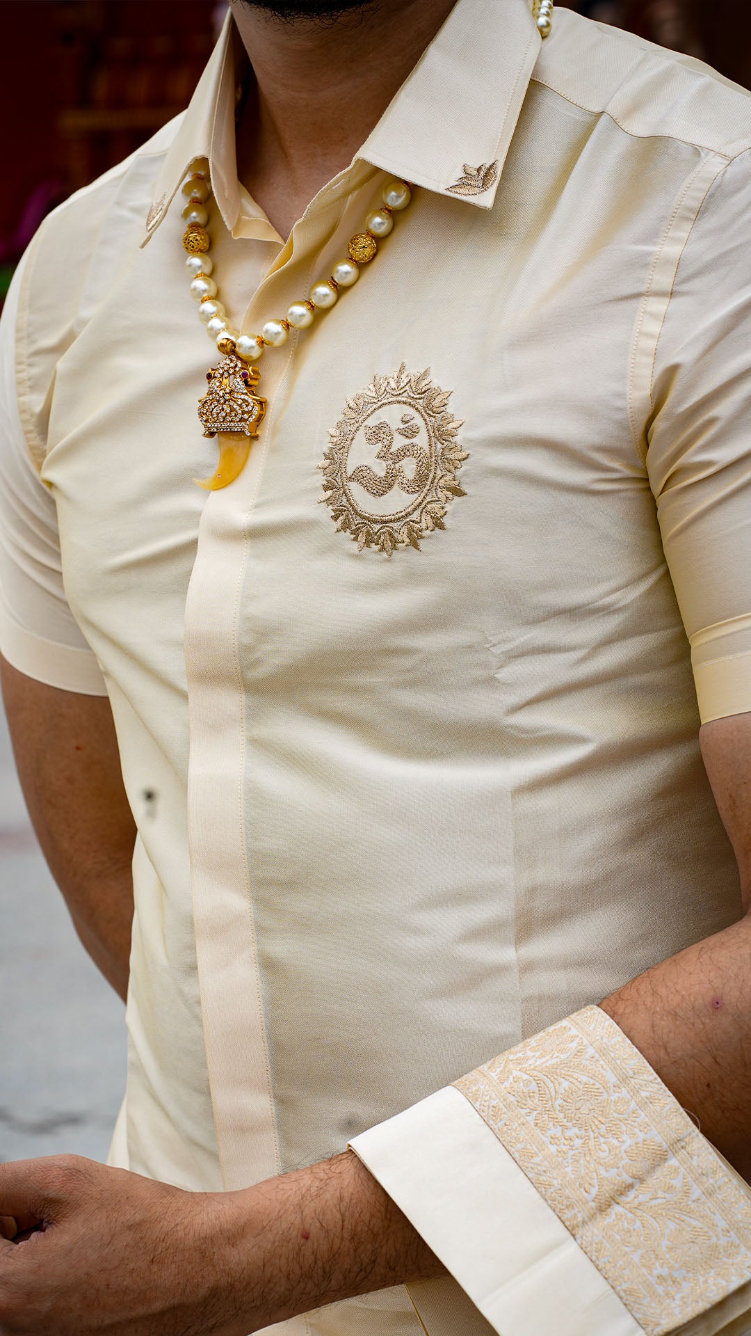 Centered in Tradition  परम्परायां के ���तम्